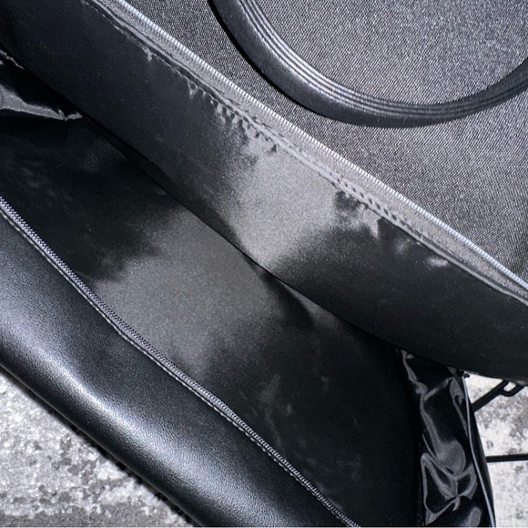 BEIS || The Weekend Travel Bag - Picture 6 of 6